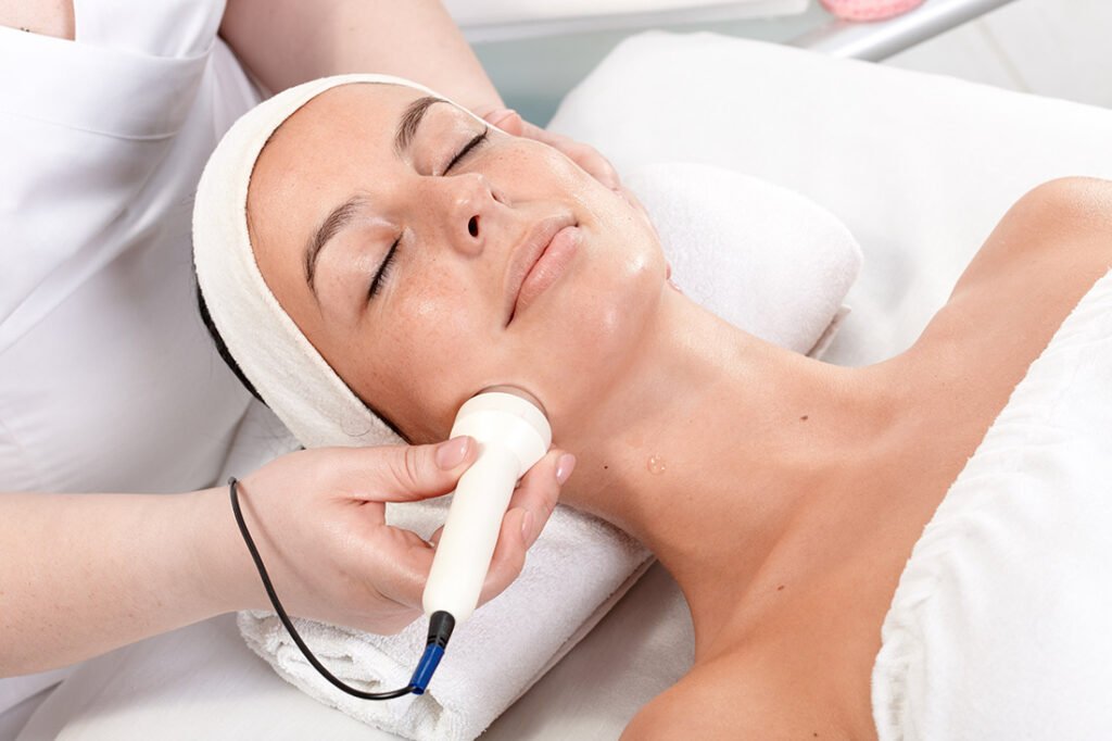 CO₂ laser skin resurfacing